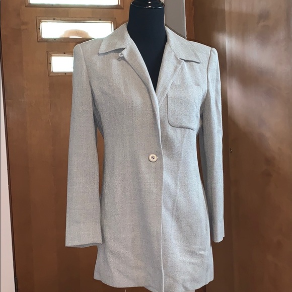 Liz Claiborne Jackets & Blazers - Liz Claiborne gray blazer, petite size 6